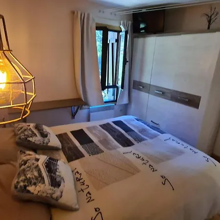 Apartamento Crest Apartment